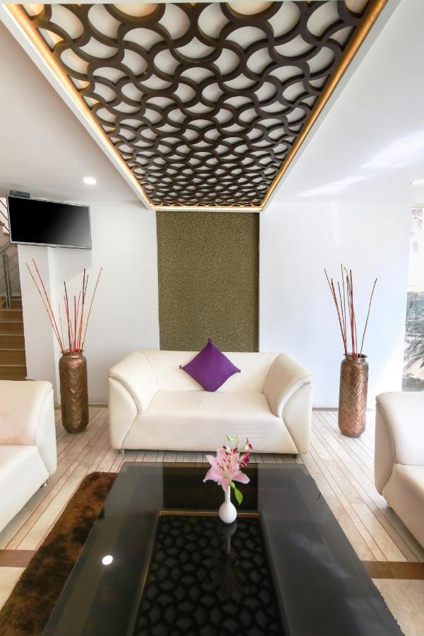 Icon Suites By Bhagini Bangalore Bagian luar foto