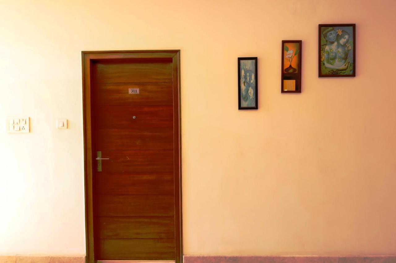Icon Suites By Bhagini Bangalore Bagian luar foto